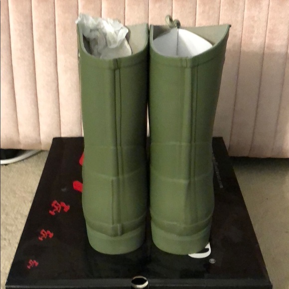 New in box nomad rain boots - Picture 3 of 4